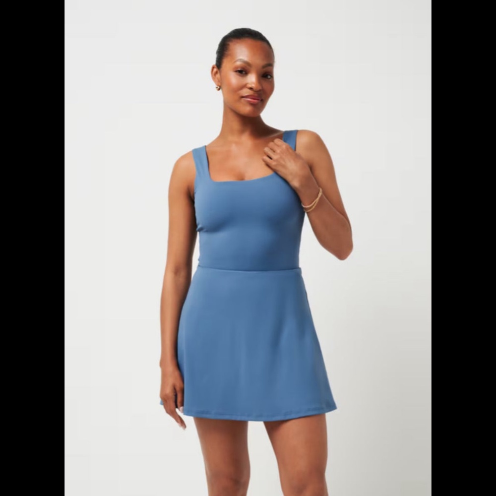 Travis Mathew Night Bloom